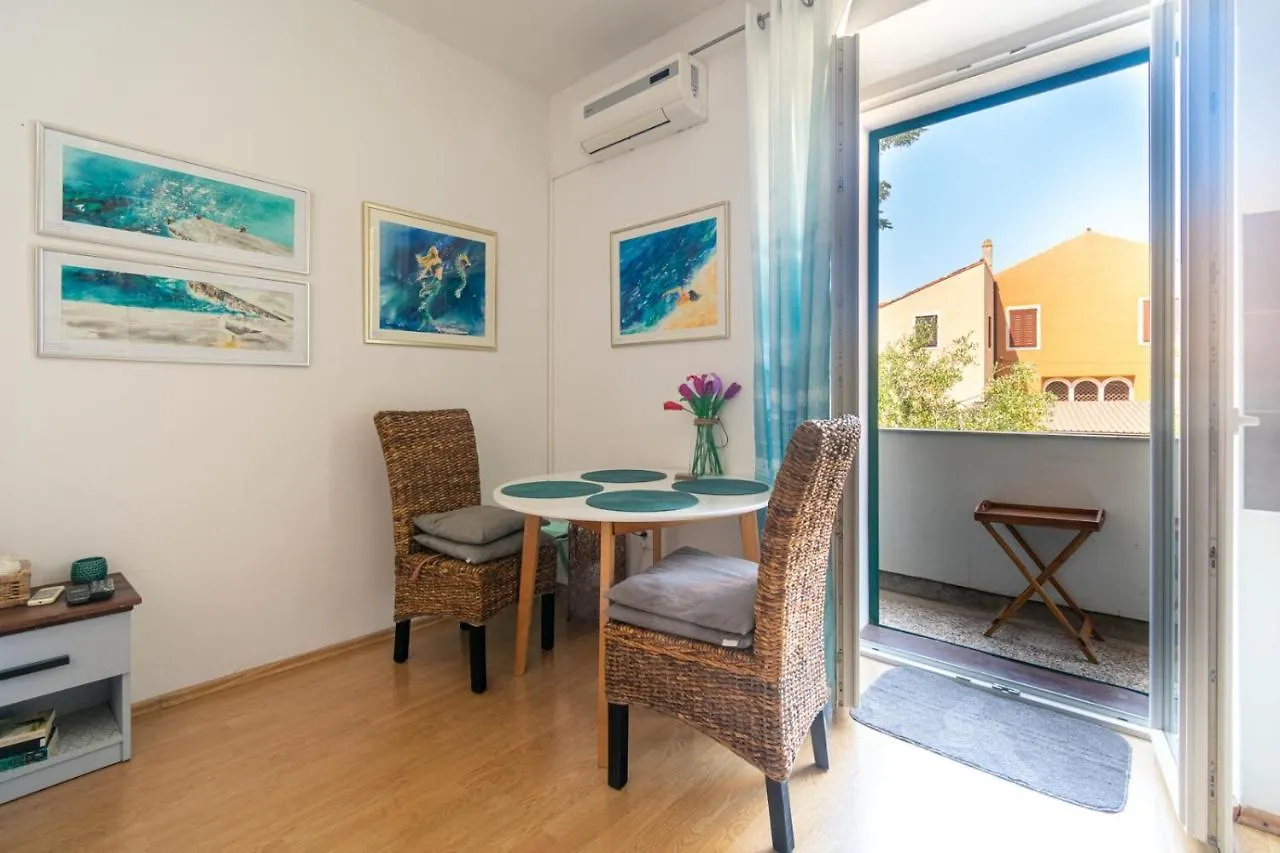 Apartments By The Sea Zadar - 19336